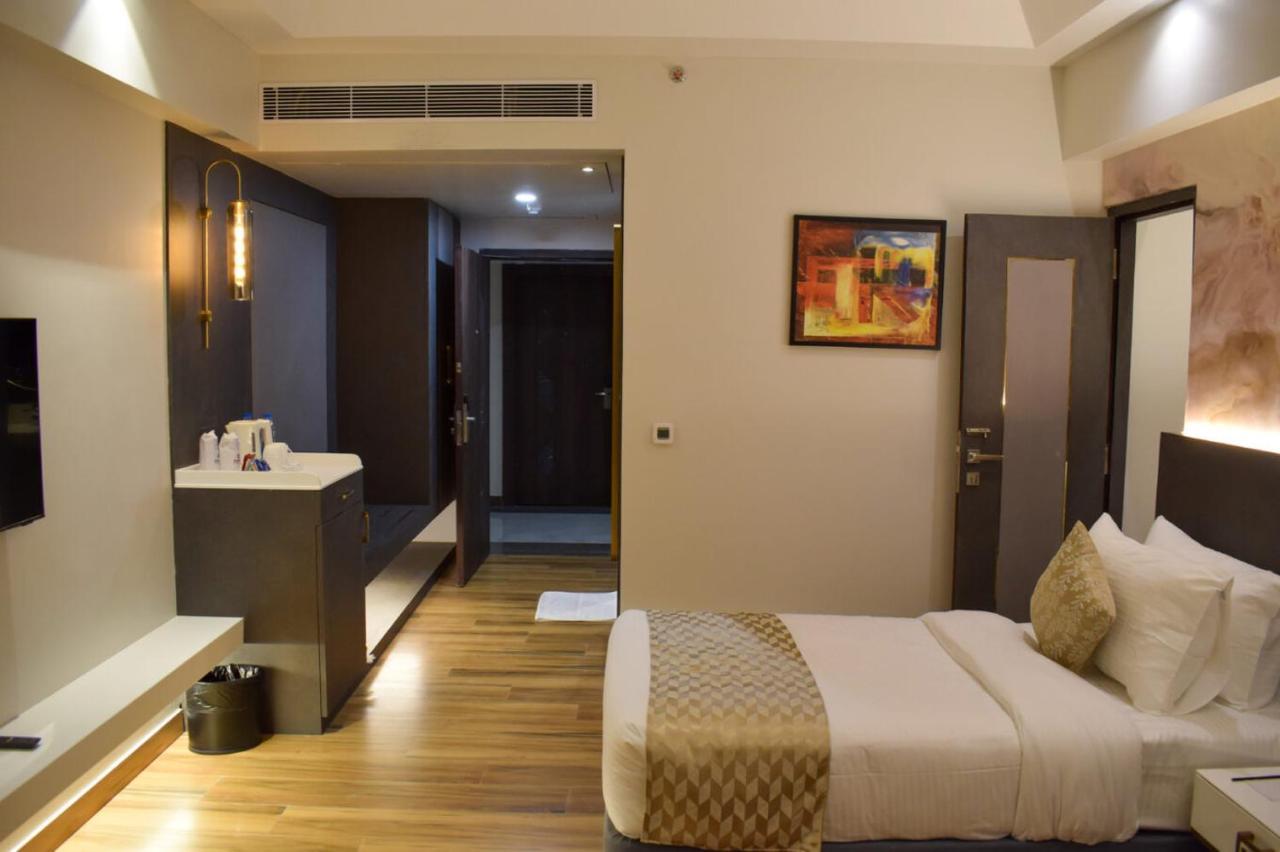 Tulip Inn Shravasti Bahraich Ngoại thất bức ảnh