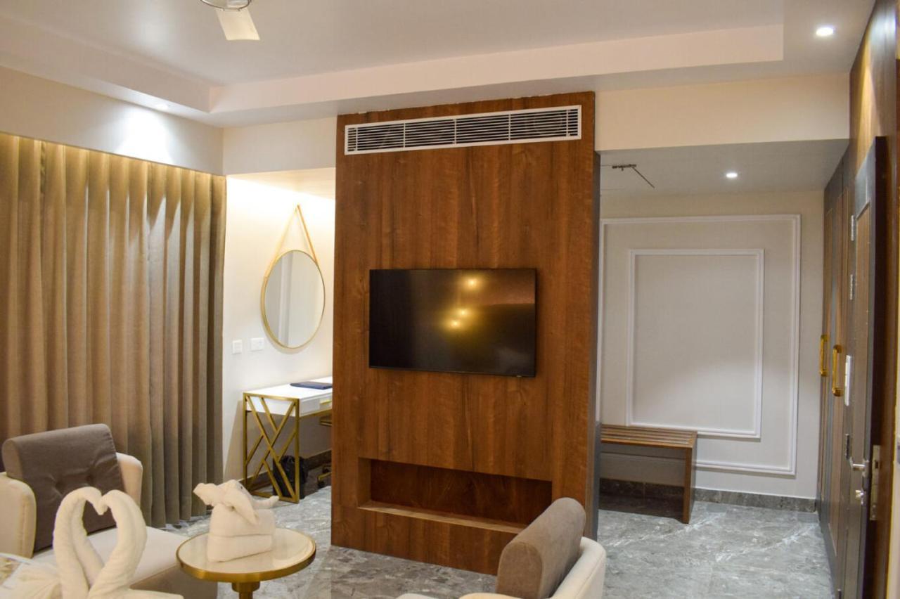 Tulip Inn Shravasti Bahraich Ngoại thất bức ảnh