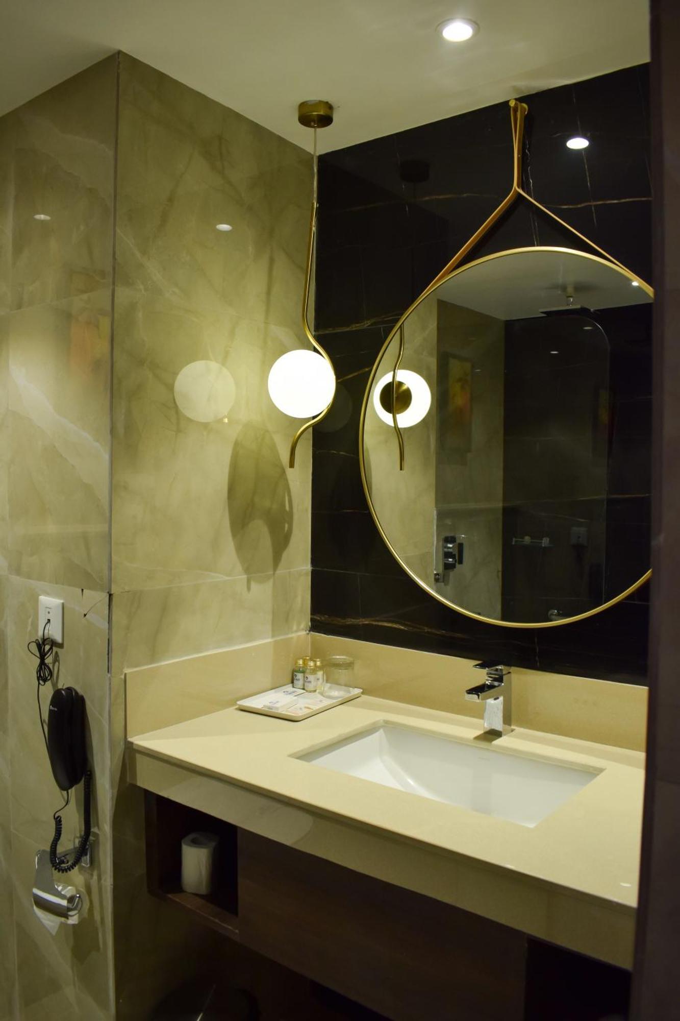 Tulip Inn Shravasti Bahraich Ngoại thất bức ảnh