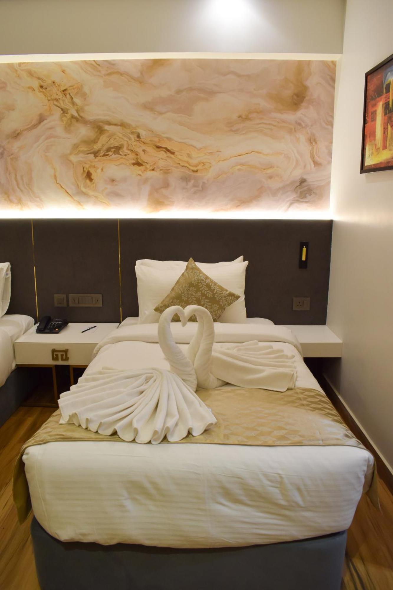 Tulip Inn Shravasti Bahraich Ngoại thất bức ảnh