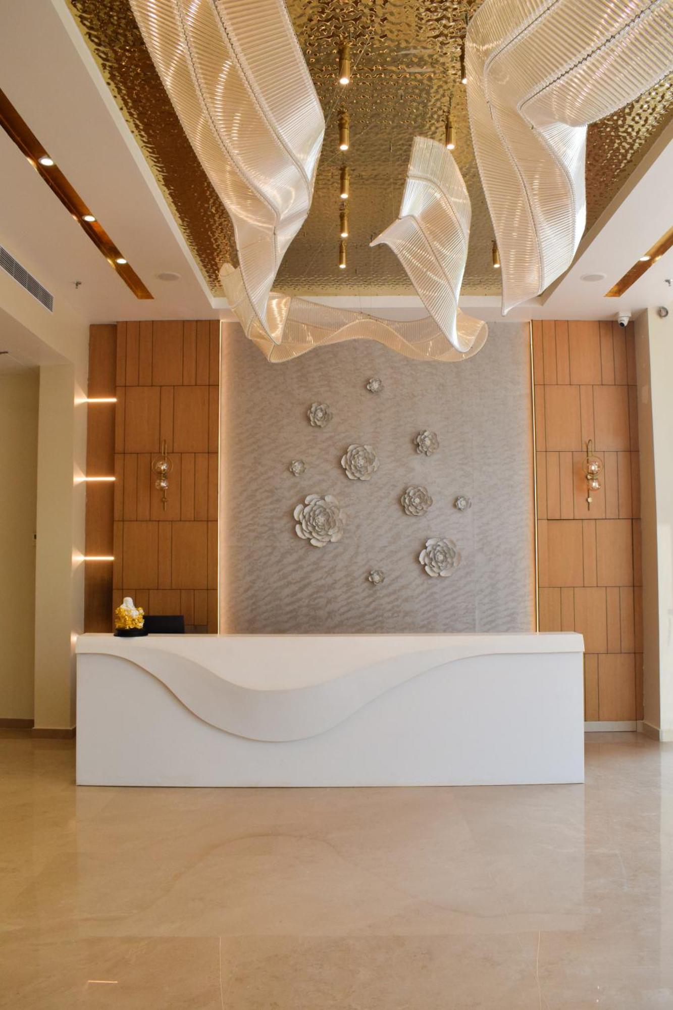 Tulip Inn Shravasti Bahraich Ngoại thất bức ảnh